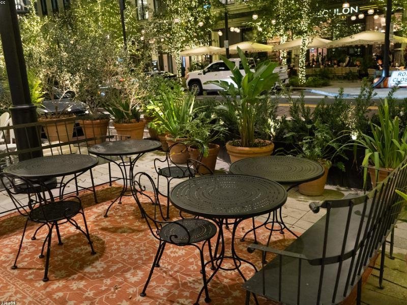 المطبخ وغرفة الطعام — Well Maintained